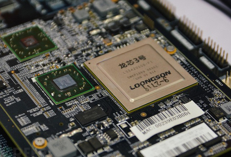 龍芯主板